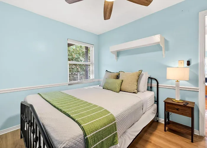 Sunshine's Hideaway Holiday home