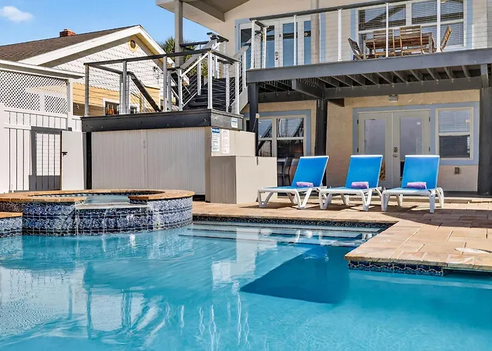 Holiday home Sunshine's Hideaway *